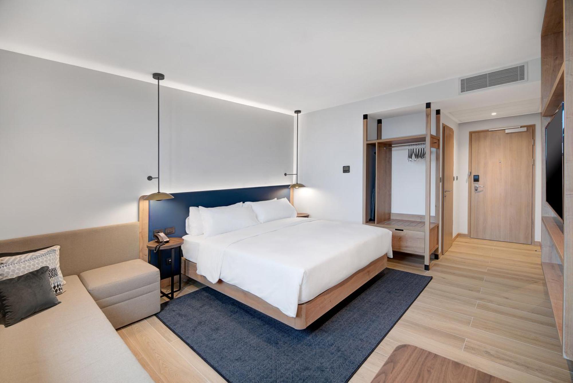 Hilton Garden Bucharest Airport