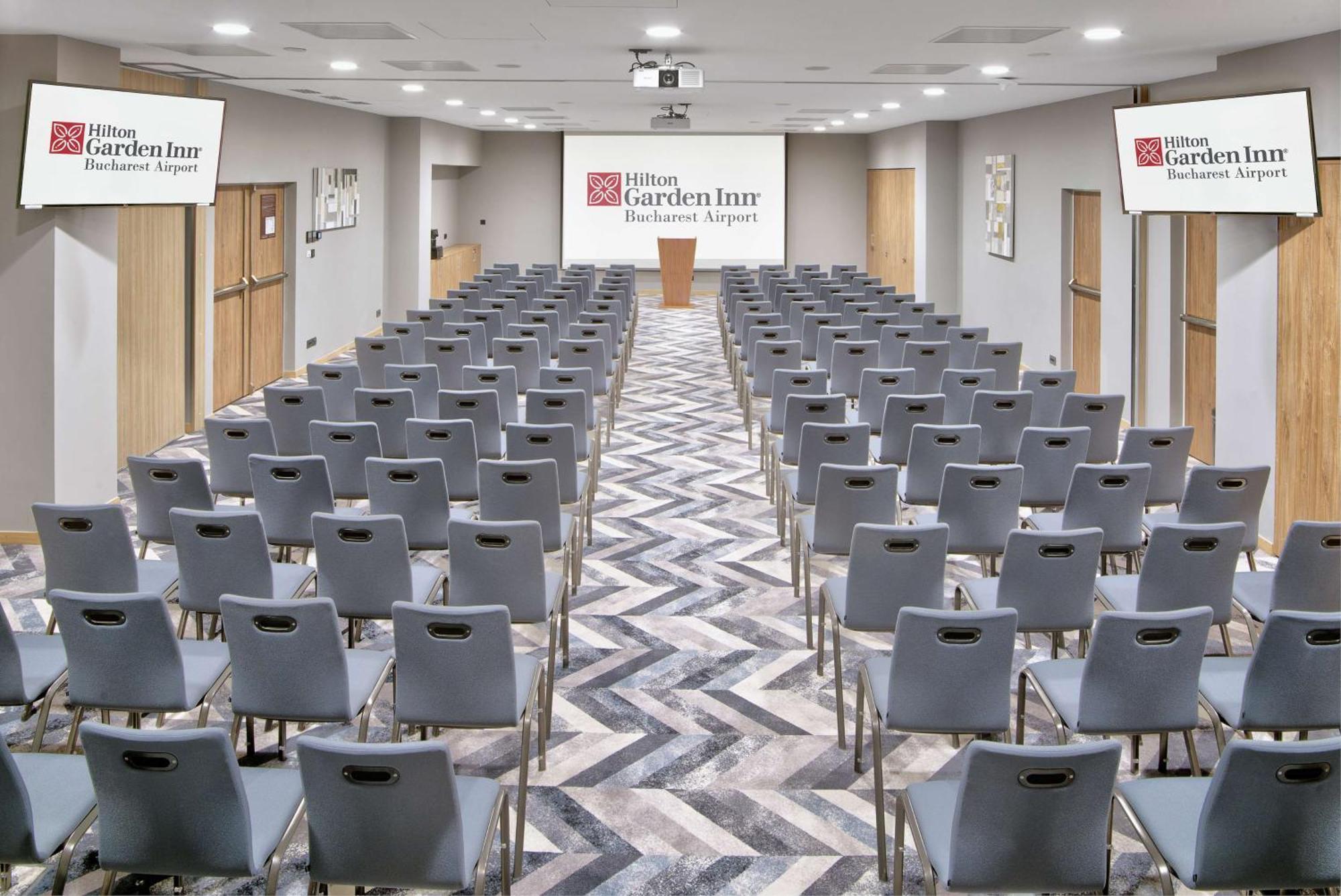 Hilton Garden Bucharest Airport Hotel 4*